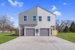 2113 Wright St, Greenville, TX 75401 - Photo 1