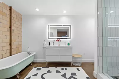 335 S Hall Street, Dallas, TX 75226 - Photo 25