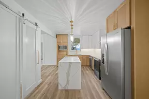 7518 Caillet St, Dallas, TX 75209 - Photo 11