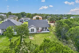 4605 Eagle Nest Ct, Granbury, TX 76048 - Photo 37