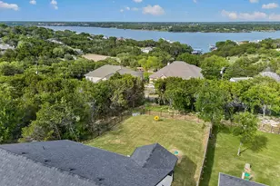 4605 Eagle Nest Ct, Granbury, TX 76048 - Photo 7