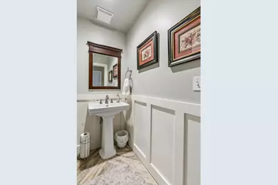 411 W 7th Street #405, Fort Worth, TX 76102 - Photo 5