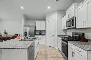 513 Bronze Cir W, Springtown, TX 76082 - Photo 9