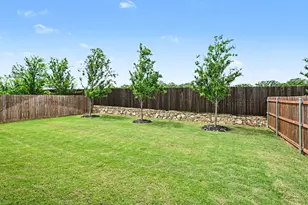 513 Bronze Cir W, Springtown, TX 76082 - Photo 23