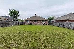 816 W Colony Dr, Arlington, TX 76001 - Photo 19