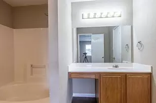 816 W Colony Dr, Arlington, TX 76001 - Photo 13