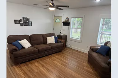 200 S Hillcrest Avenue, Eastland, TX 76448 - Photo 3