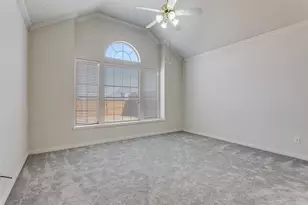511 Poplar Ln, Irving, TX 75063 - Photo 15