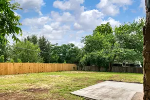 1140 Cavender Dr, Hurst, TX 76053 - Photo 23