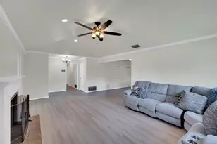 1311 Cindy Ct, Cleburne, TX 76033 - Photo 7