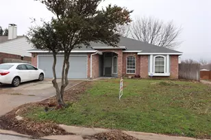 1101 Valley Branch Dr, Arlington, TX 76001 - Photo 1