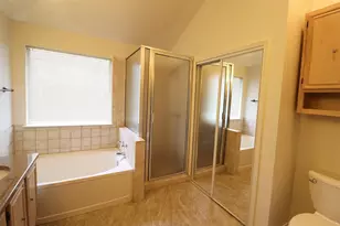 1101 Valley Branch Dr, Arlington, TX 76001 - Photo 11