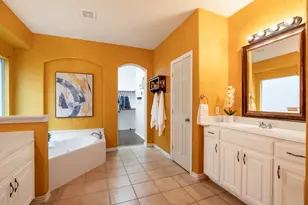 5115 Clydesdale Dr, Grand Prairie, TX 75052 - Photo 17