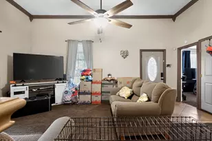 1301 Locust St, Commerce, TX 75428 - Photo 5