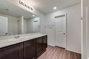 305 Falling Star Dr, Fort Worth, TX 76052 - Photo 23
