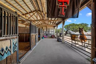 1010 Chapman Rd, Crawford, TX 76638 - Photo 33