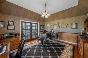 1010 Chapman Rd, Crawford, TX 76638 - Photo 13