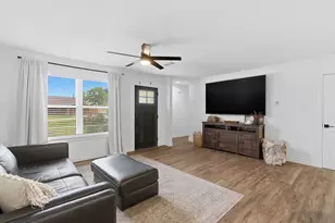 290 Old Spanish Trail, Valley View, TX 76272 - Photo 13
