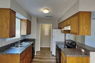 612 Race St, Crowley, TX 76036 - Photo 3