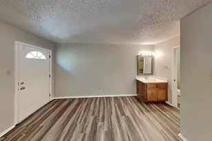 612 Race St, Crowley, TX 76036 - Photo 5