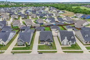 616 Charlotte Ln, Burleson, TX 76028 - Photo 37