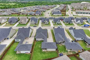 616 Charlotte Ln, Burleson, TX 76028 - Photo 39