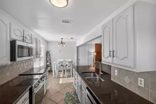 7220 Elderberry Ln, Dallas, TX 75249 - Photo 9