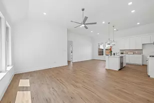 1001 Tarryhill Dr, Crowley, TX 76036 - Photo 9