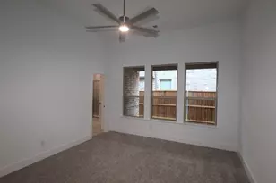 1001 Tarryhill Dr, Crowley, TX 76036 - Photo 5