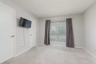 9142 Emberglow Ln, Dallas, TX 75243 - Photo 13