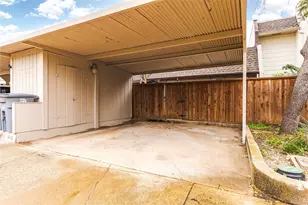 9142 Emberglow Ln, Dallas, TX 75243 - Photo 19