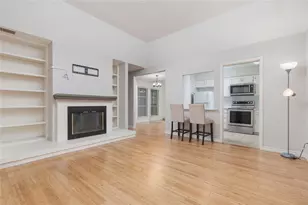 9142 Emberglow Ln, Dallas, TX 75243 - Photo 3