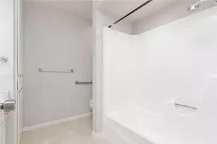 9142 Emberglow Ln, Dallas, TX 75243 - Photo 11