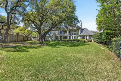 2125 Bradford Park, Fort Worth, TX 76107 - Photo 3