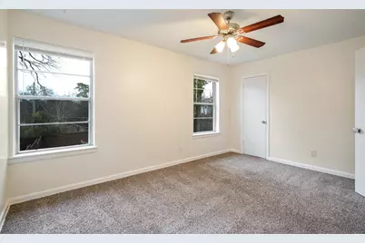 1614 Seevers Avenue, Dallas, TX 75216 - Photo 9