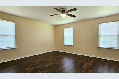 674 E Fulton Street, Van Alstyne, TX 75495 - Photo 9