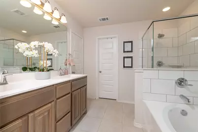 9824 Mescalbean Boulevard, Fort Worth, TX 76036 - Photo 7