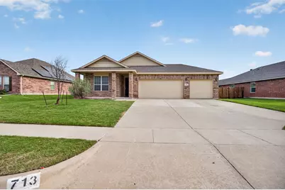 713 Sparrow Drive, Saginaw, TX 76131 - Photo 3