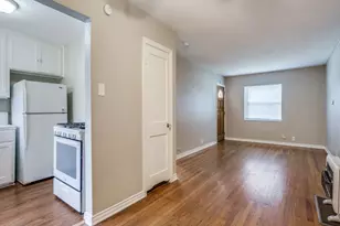 902 Denton St, Denton, TX 76201 - Photo 5