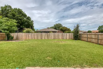 1700 Willow Vale Drive, Fort Worth, TX 76134 - Photo 19