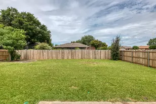 1700 Willow Vale Dr, Fort Worth, TX 76134 - Photo 19