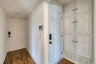 1700 Willow Vale Dr, Fort Worth, TX 76134 - Photo 5