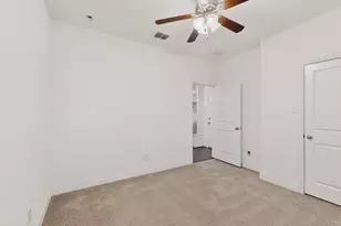 604 Warwick Blvd, Lewisville, TX 75056 - Photo 19