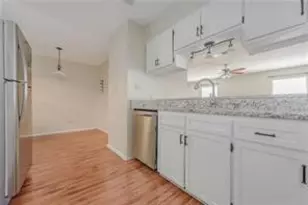 1251 Dallas Dr, Denton, TX 76205 - Photo 3