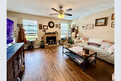 1251 Dallas Drive, Denton, TX 76205 - Photo 3