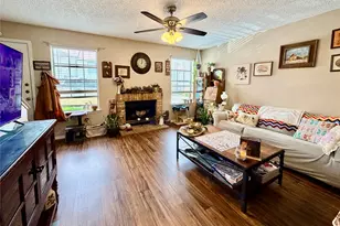 1251 Dallas Dr, Denton, TX 76205 - Photo 3
