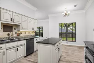 6023 Melrose Cir, Granbury, TX 76049 - Photo 9