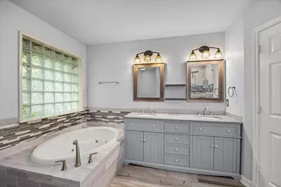 6023 Melrose Circle, Granbury, TX 76049 - Photo 17