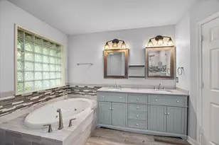 6023 Melrose Cir, Granbury, TX 76049 - Photo 17