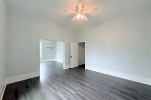 1326 W Sears St, Denison, TX 75020 - Photo 9